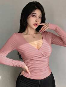 Tideelle Atasan Wanita Polos Lengan Panjang Leher V Tumpang Tindih dengan Detail Kerut, Kasual Seksi, Warna Pink Muda untuk Acara Keluar Rumah di Musim Gugur - Berwarna merah muda - View 3
