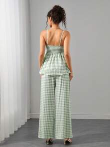 SHEIN Maternity Plaid Suspender Pants 2 Pieces Set - Green - View 2