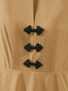 SHEIN Franclia 女款優雅短袖洋裝，青蛙鈕扣設計，適合早午餐、茶會，黑色夏季款 - 卡其色 - 查看 3