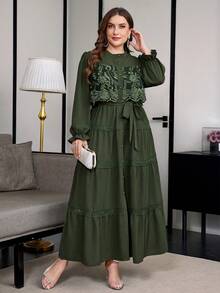 Reflora Plus Size Vacation Fashion Lace Patchwork Flared Cuff Button Dress - Green - View 4