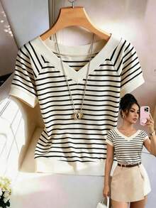 SHEIN Franclia Maglietta casual semplice a righe a maniche corte da donna - nero - View 1