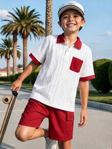 SHEIN 两件套男童夏季条纹纹理 Polo 衫和工装裤套装 - 紅色 - 查看 4