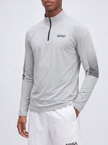 Nelvento Soul Manfinity Fitness 男士字母图案四分之一拉链运动夹克，适合健身穿着，返校季主题，透气舒适。 - 灰色 - 查看 1
