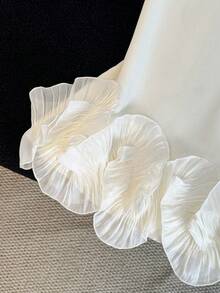 SHEIN Franclia 女款白色翻領+V領修身荷葉邊拼接優雅洋裝，白色洋裝，夏季洋裝，女款度假穿搭，女款派對洋裝，沙灘穿搭，婚禮派對洋裝，外出穿搭，女款優雅洋裝，度假穿搭，鄉村音樂會穿搭，荷葉邊洋裝 - 白色 - 查看 6