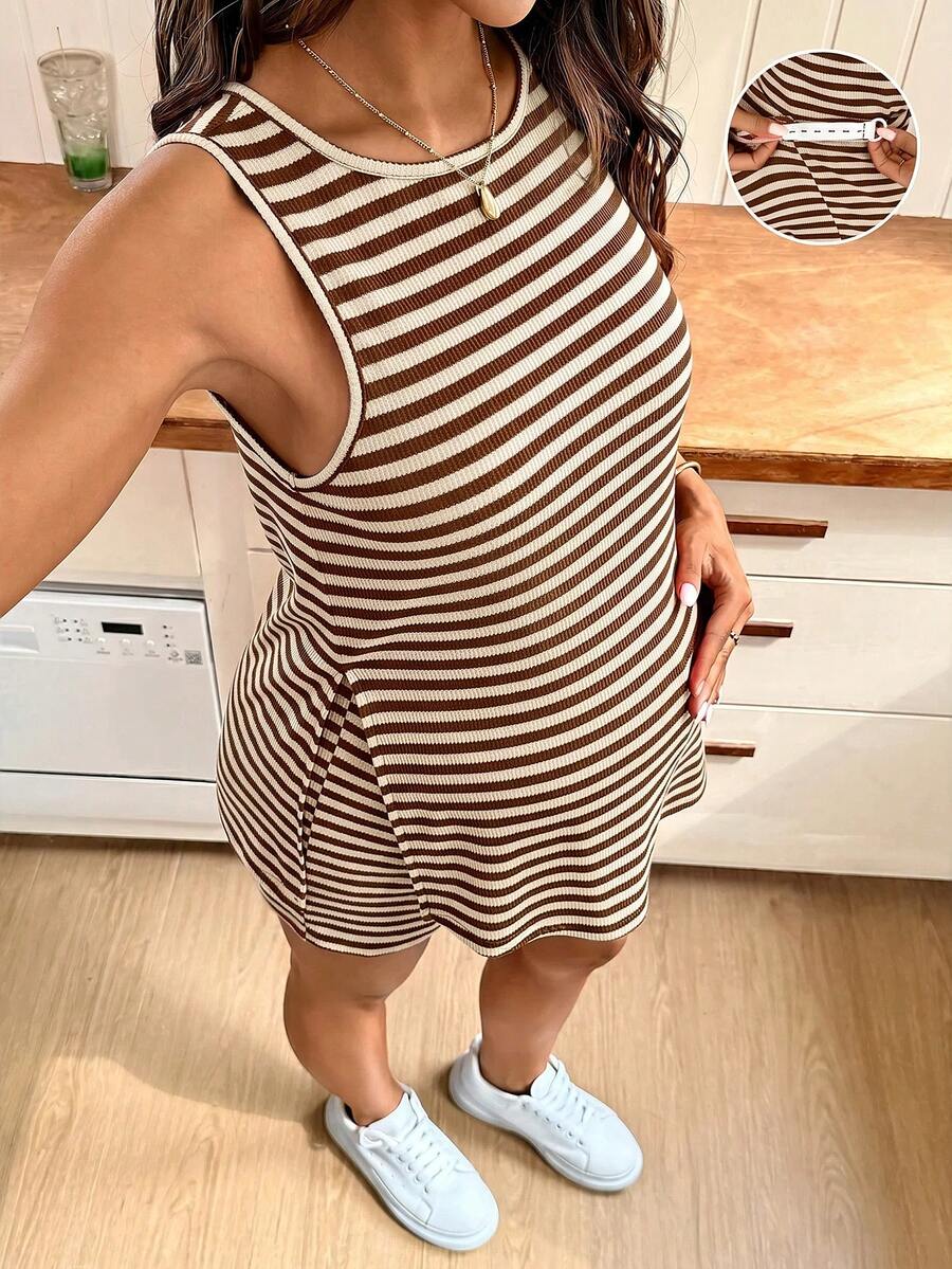 SHEIN 孕婦夏季休閒條紋側開衩背心與短褲兩件套 - 咖啡棕 - 查看 1