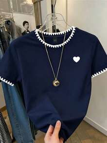 SHEIN CURVE+ Kaos Kasual Lengan Pendek Wanita Ukuran Besar dengan Bordir dan Motif Hati yang Dicetak dengan Transfer Panas - MultiWarna - View 3