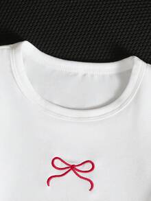 SHEIN 2件組女嬰幼兒/新生兒0-3歲可愛休閒居家/戶外條紋蝴蝶結3D蝴蝶結T恤上衣+條紋長褲套裝，嬰兒莫蘭迪藍色衣著，春/夏 - 紅色 - 查看 9