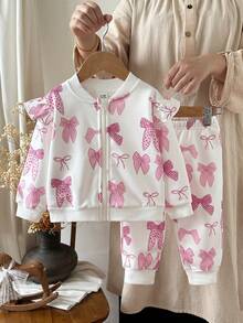 SHEIN Vintaside Kids 女嬰女童秋冬長袖圓領簡約休閒印花夾克與時尚休閒百搭印花長褲套裝，舒適適合露營與居家穿著，實用時尚設計，適合秋冬戶外與室內休閒 - 彩色 - 查看 1