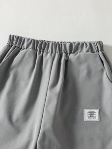 SHEIN 大童男孩字母壓紋圓領短袖T恤與長褲休閒套裝 - 白色 - 查看 5