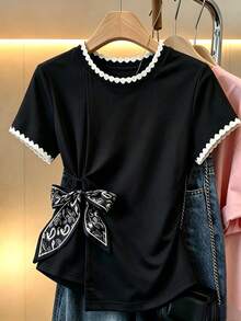 Franclia 女款時尚度假風貝殼刺繡蝴蝶結抓皺短袖T恤 - 黑色 - 查看 4