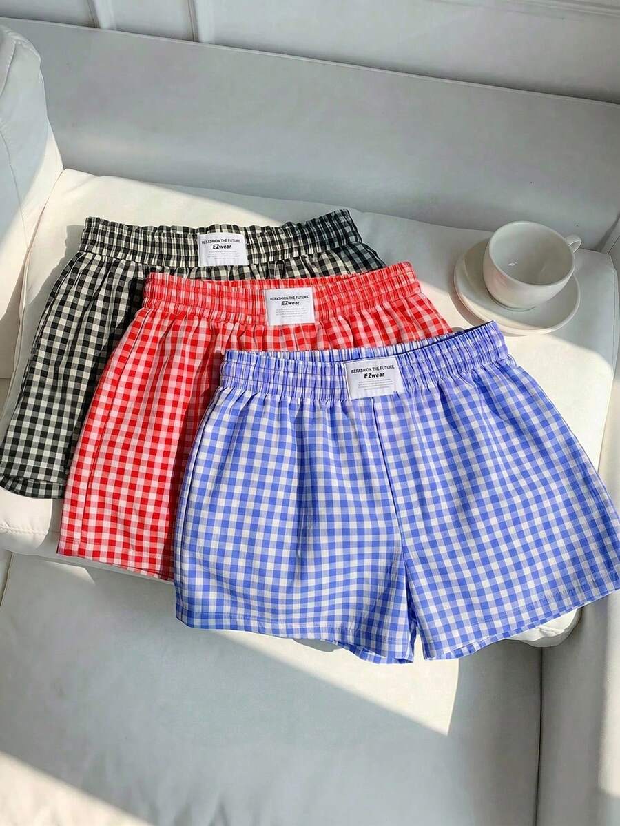 SHEIN EZwear 3件套舒适多巴胺格子短裤套装,蓝色、红色、黑色,梭织面料,适合日常穿着,夏季短裤,适合通勤、约会、聚会、秋冬夏三季、圣诞节、新年、感恩节、派对、婚礼、海滩、毕业典礼、时尚、优雅、休闲、外出、约会、预订、通勤、闪亮、情人节、优雅、度假、休闲、Y2K、外出、毕业典礼等场合。 - 彩色 - 查看 1