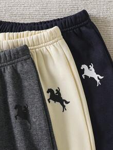 SHEIN Genkimix Kids 3套小男孩馬匹印花T恤慢跑褲套裝，幼兒3色配色運動服套裝組合，秋冬款日常穿著套裝，白色 - 彩色 - 查看 5