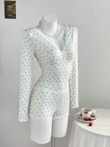 Elamini Sweet Bear Print Pleated Top And Lace Patchwork Shorts 2 Pieces Set - Multicolor - View 3