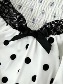 SHEIN PariChic 黑白蕾絲拼接蝴蝶結百褶花苞蕾絲拼接袖女款襯衫 - 黑與白 - 查看 6