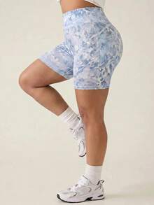 SHEIN Rhythm Era Plus Size Casual Shorts With Gray & White Graffiti Print, Flattering Pockets, Base Layer - Multicolor - View 1