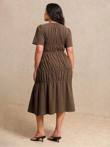 Juhart Vestido largo marrón de mujer talla grande, tejido, corte regular, estilo francés casual de verano, elegante para ir al trabajo, cuello redondo, manga corta y cintura ceñida - Marrón - Ver 2