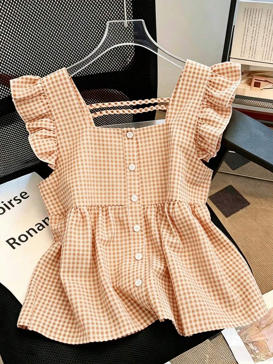 SHEIN PariChic 2026新款女款春夏系列復古學院風Y2K美學黑白格紋混紡短袖荷葉邊飾方領全開襟上衣,可調節交叉後背帶、荷葉邊收腰修身顯瘦版型,透氣輕盈柔軟舒適面料,時尚柔美上衣,適合休閒日常、夏季度假、週末出遊、海邊散步、早午餐聚會、約會與街頭穿搭 - 黃色 - 查看 1