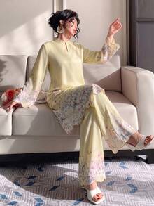 Modelyn Spring/Summer Women's V-Neck Embroidered Fashion Loose 2 Pieces Set - Yellow - View 7