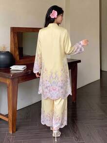 Modelyn Spring/Summer Women's V-Neck Embroidered Fashion Loose 2 Pieces Set - Yellow - View 2