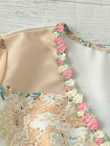 SHEIN LUNE CURVE 女款大尺碼波希米亞風 1920 年代復古拼接碎花 V 領荷葉邊修身襯衫，3/4 袖，度假休閒米色 - 杏色 - 查看 5