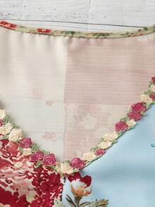 Linhara CURVE 女款大尺碼波希米亞風拼接碎花V領蕾絲飾邊上衣，拼色3/4袖修身顯瘦荷葉邊下擺，寬鬆休閒通勤正式款 - 酒紅色 - 查看 4