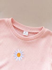 SHEIN Playful Pals 女童休閒可愛圓領標準肩寬彩色波點彩虹印花T恤與純色牛仔裙褲套裝，夏季返校穿搭 - 粉色 - 查看 3