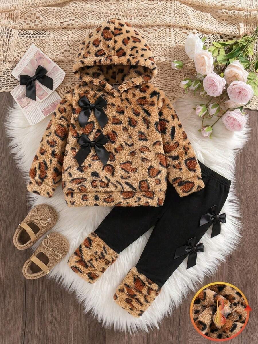 SHEIN Playful Pals 2pcs/Set Baby Girl Autumn/Winter Brown Yellow Leopard Print Black Sweet Cool Style Leopard Print Plush Bow Hooded Long Sleeve Top With Side Bow Long Pants And Matching Plush Footies Set, Loose Comfortable Fit, Suitable For Daily Outings, Holiday Parties, Outdoor Play, Family Gatherings, Photo Shoots - Multicolor - View 1