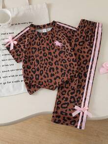 Genkimix Kids 2pcs Young Girl Leopard Print Bow Ribbon Decor Casual Fashion Short Sleeve T-Shirt + Bow Ribbon Decor Casual Fashion Straight Leg Pants - Brown - View 3