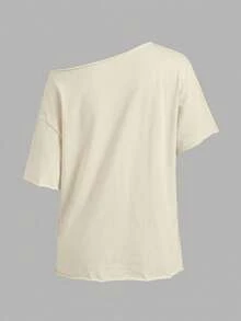 SHEIN EZwear 休閒極簡風摩托車字母街頭風圖案印花露肩落肩短袖寬鬆女款T恤，適合春夏穿著 - 彩色 - 查看 3