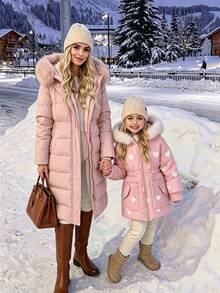 SHEIN Elladie kids 冬季女童休閒西式嬰兒白色愛心印花連帽中長款棉外套，毛邊飾，極地抓絨內裡，彈性腰帶，寬鬆版型 - 粉色 - 查看 4