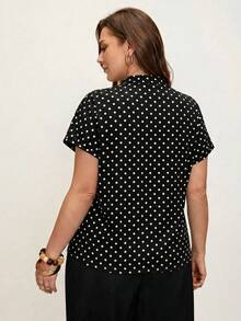 Comfylo Top de Talla Grande con Corte 3D Plisado y Ajuste Ceñido - Blanco y Negro - Ver 2