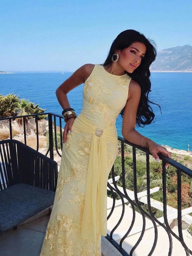 Aloruh White And Gold Sequin Textured Extra Long Dress With Back Cutout Front Metal Decor Ribbon Elegant Romantic Party Vacation Dinner Formal Wedding Summer - Apricot - View 7