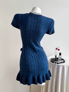 Elamini Vestido mini de punto de cable para mujer con cuello en V, botones delanteros, hombros descubiertos, manga corta, bajo con volantes y ajuste ceñido - Azul Marino - Ver 2