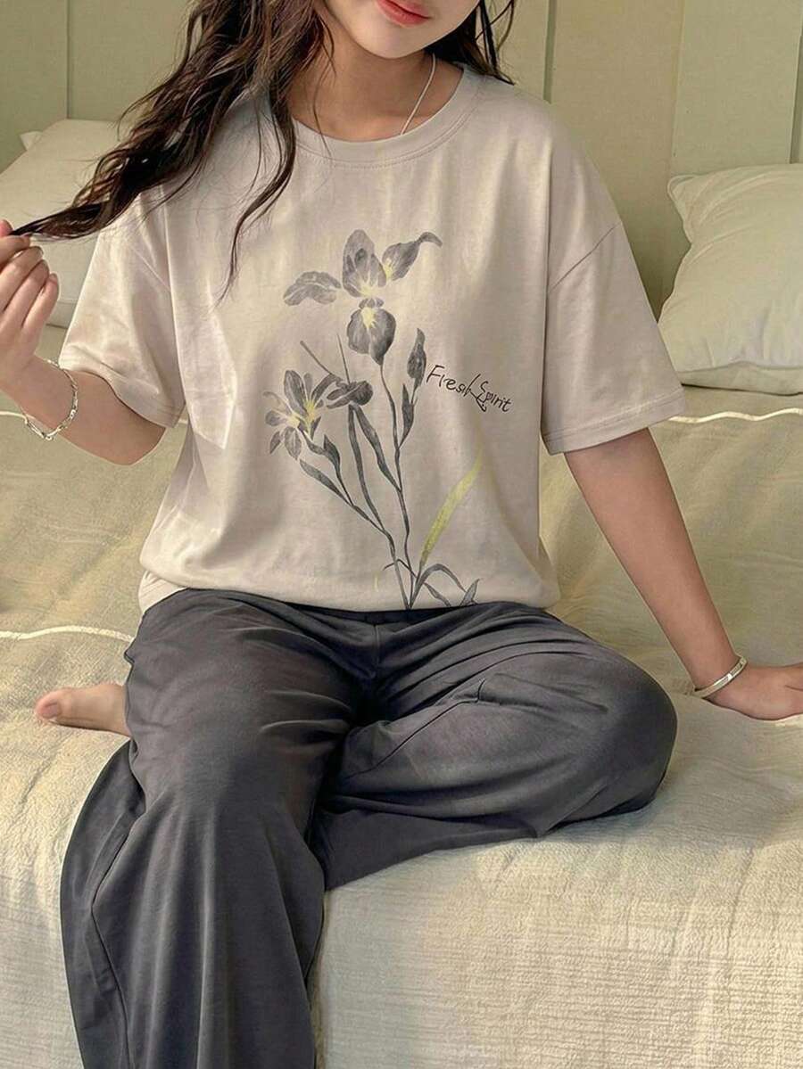 DAZY 青少年女孩秋季服飾 女孩 (大號) 圓領針織印花短袖T恤 + 格紋睡褲家居服套裝 - 杏色 - 查看 1