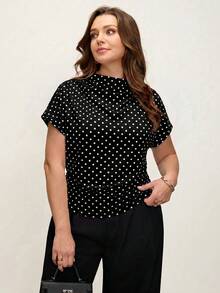 Comfylo Top de Talla Grande con Corte 3D Plisado y Ajuste Ceñido - Blanco y Negro - Ver 6