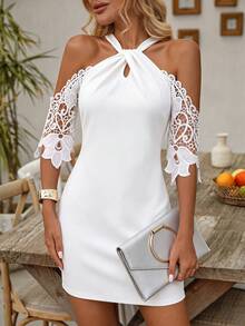 SHEIN LUNE Gaun Musim Semi/Panas dengan Hiasan Renda, Leher V, Patchwork, Bahu Terbuka, Tanpa Punggung, Lengan Setengah, Model Halter, Elegan untuk Pernikahan, Pantai, Koktail, Malam Hari, Serba Putih - Putih - View 5