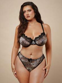 SHEIN BAE CURVE 两件套加大码蕾丝拼接内衣套装 - 黑色 - 查看 6