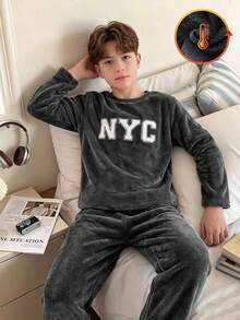 Genkimix Kids 男童字母刺繡皇家藍抓絨長袖上衣與長褲居家休閒套裝 - 黑色 - 查看 7