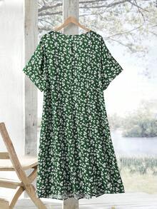 Rusticease Plus Size Green Pleated Round Neck Short Sleeve Dress Spring Summer 2026 - Green - View 2