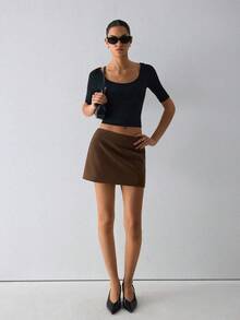 ATUI Studio Women's Fashion Sexy All-Match Solid Color Mini Skirt, Slim Fit Bodycon Anti-Exposure Versatile Leather Vintage Hot Girl Style Going Out Dark Brown Autumn - Brown - View 1