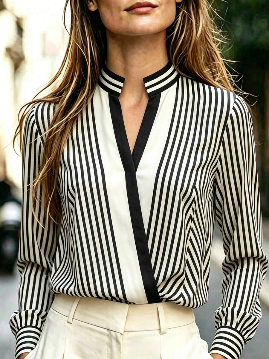 SHEIN Blus Lengan Panjang Wanita Kerah Prancis Garis Vertikal Hitam Putih Leher V Warna Kontras untuk Beraktivitas di Luar Rumah - Hitam - View 1