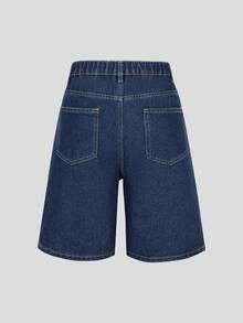 SHEIN 青少年女孩牛仔褲夏季新品，青少年女孩牛仔褲，淺藍色水洗牛仔色，休閒舒適，寬鬆寬腿版型，舒適棉質牛仔布料，居家日常上學通勤派對穿搭，青少年女孩牛仔短褲 - 深色水洗藍 - 查看 2