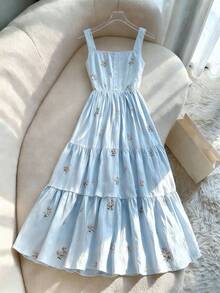 SHEIN Franclia 碎花洋裝 春夏清新甜美 收腰層次裙 - 藍色 - 查看 1
