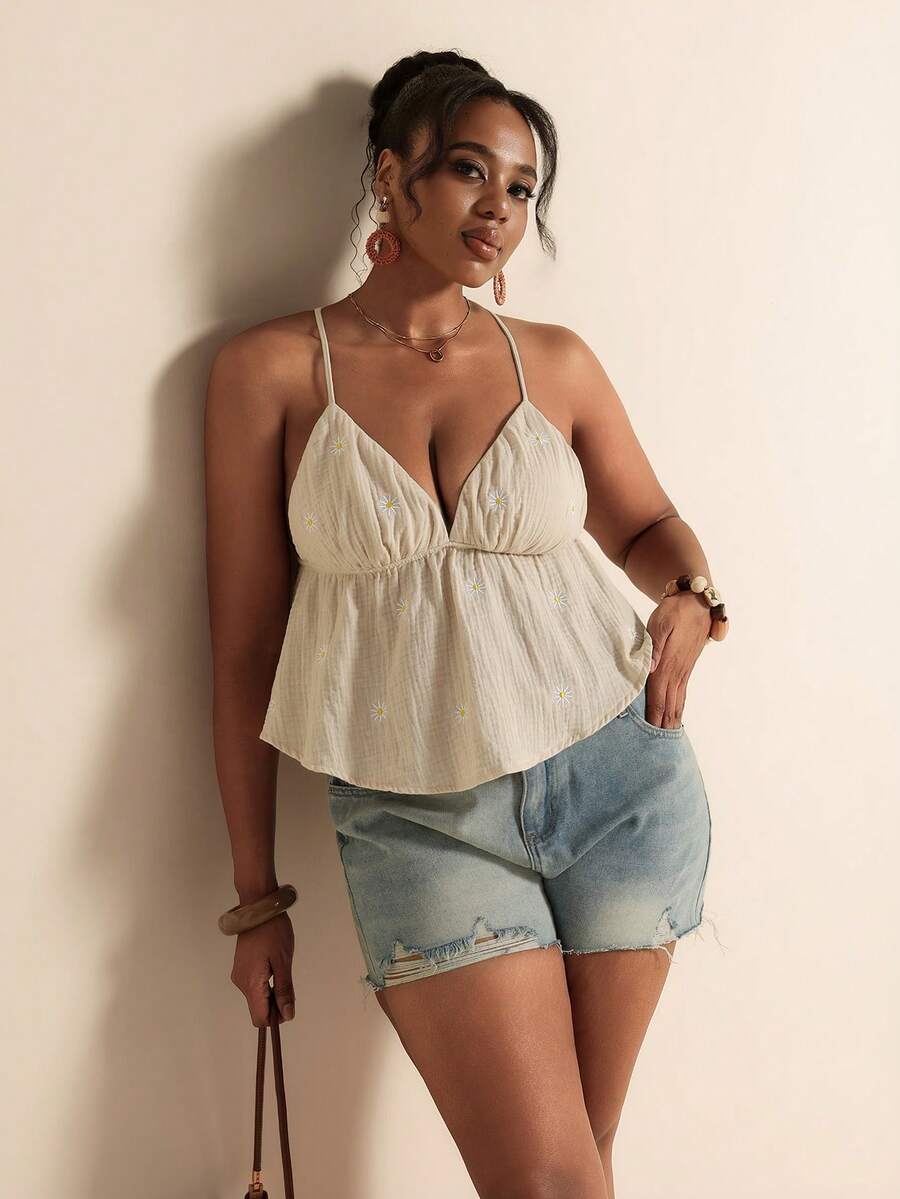 Elaquor Plus Size Women Daisy Embroidery Camisole Top For Vacation Beach Date Night Beige Summer Boho Tropical