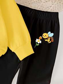 SHEIN Playful Pals 女嬰 2 件套 小蜜蜂花卉印花圓領長袖衛衣上衣＋喇叭褲 秋冬度假派對 淡黃色黑色 - 彩色 - 查看 5