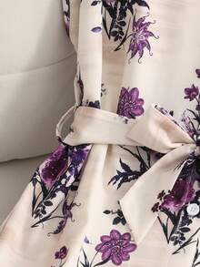 SHEIN 1件女款青少年夏季休閒時尚經典舒適短袖洋裝，紫色花卉印花立領短袖長版寬鬆襯衫裙，開衩下擺附配對腰帶，適合日常穿著、購物、度假等多種場合 - 紫色 - 查看 7