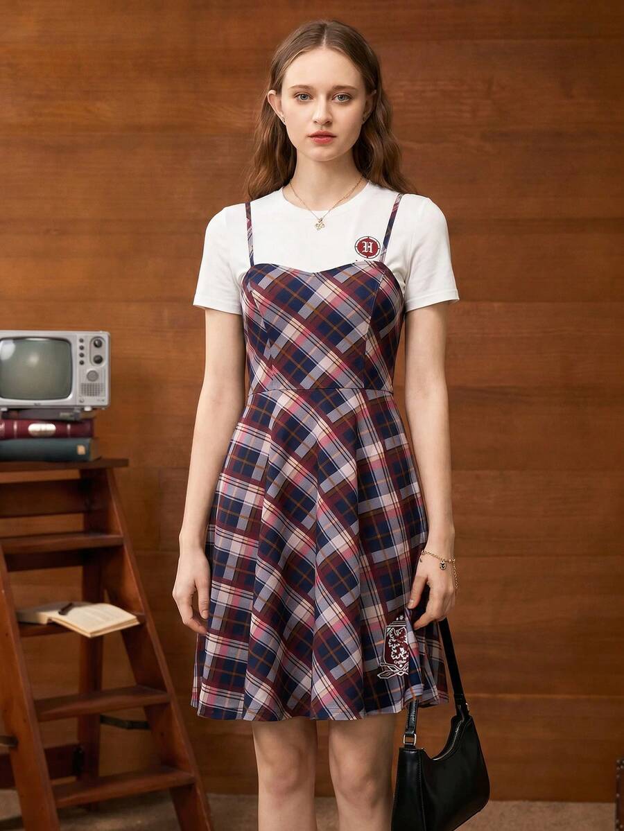 HARRY POTTER X SHEIN Summer  Hogwarts Preppy Style T-Shirt And Gryffindor Plaid  Slip Set - White - View 1