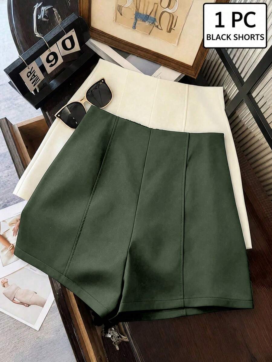 GlowEve CURVE Women's Plus Size Side Zipper Short Suit Fabric Casual Vacation Shorts - Army Green - View 1