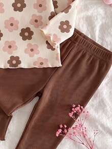 新生女嬰可愛卡通與花卉圖案長袖居家服套裝 - 彩色 - 查看 3