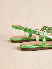 Rosivie Women's Bohemian Style Buckle Design Casual Flat Sandals - Apple green - View 6